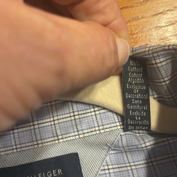 Tommy Hilfiger 100% cotton lightly checked 17 1/2 32/33 button up dress shirt - Picture 7 of 8